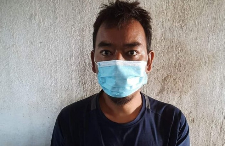 झारफुक गर्ने क्रममा शरीरका विभिन्न भागमा टोक्दा श्रीमती र छोरीको मृत्यु, श्रीमान् पक्राउ