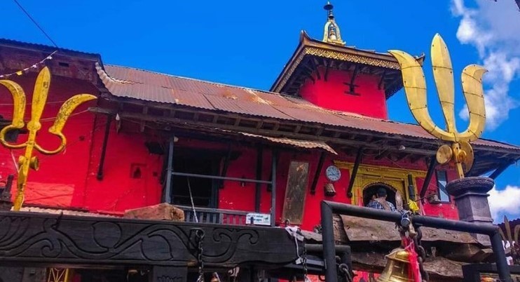 एसियाकै ठूलो त्रिशूल रहेको पाल्पा भैरवमा दर्शनार्थी बढे