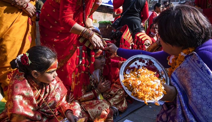 अन्तर्राष्ट्रिय बाल दिवसकाे अवसरमा १०८ कन्या पूजा