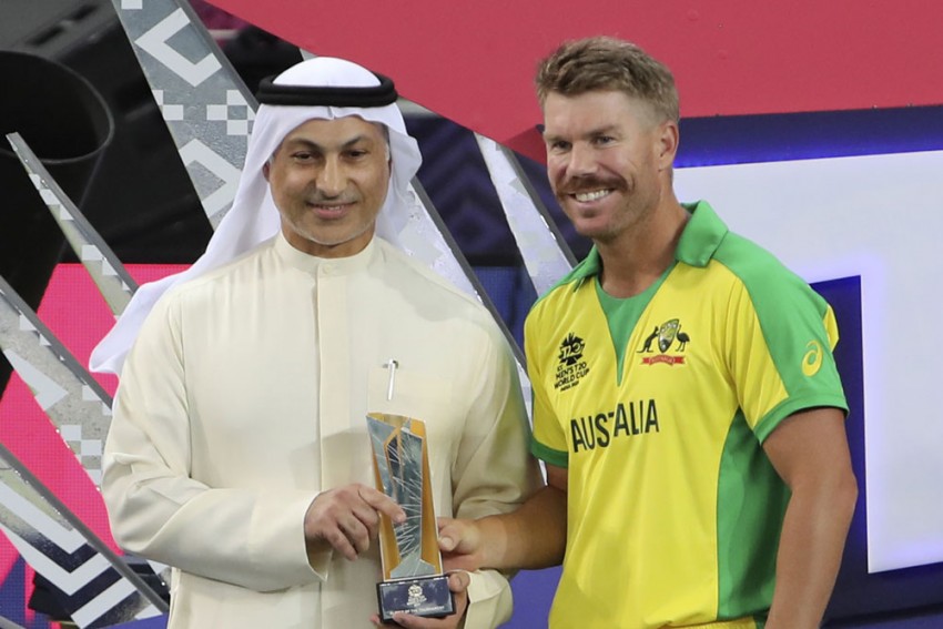 वार्नर टी-२० विश्वकपको उत्कृष्ट खेलाडी