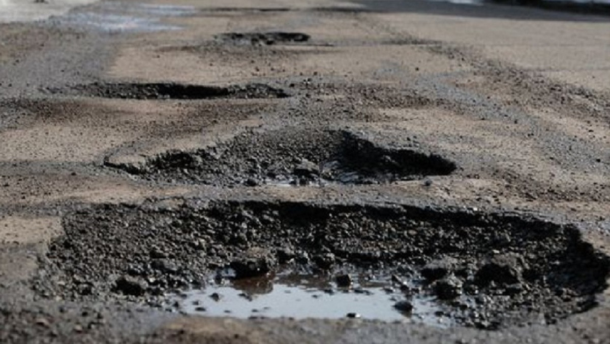 म्याग्दीका १९ सडक र मोटरेबल पुल अधूरा