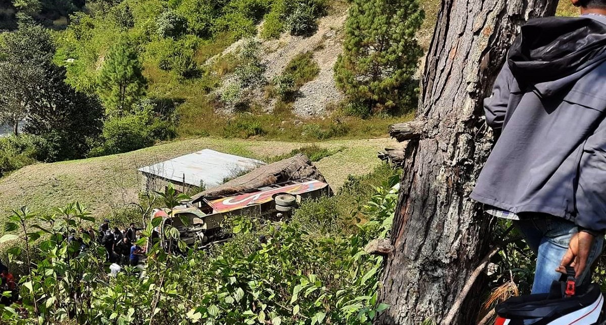 सल्यान बस दुर्घटना अपडेट : मृतक १२ मध्ये १० को सनाखत