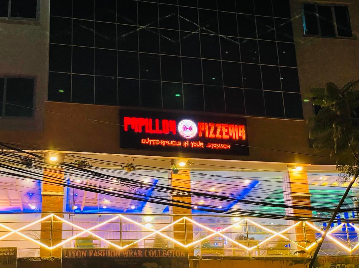 अष्ट्रेलियाबाट फर्किएका युवाले सुरु गरे पिज्जा हाउस