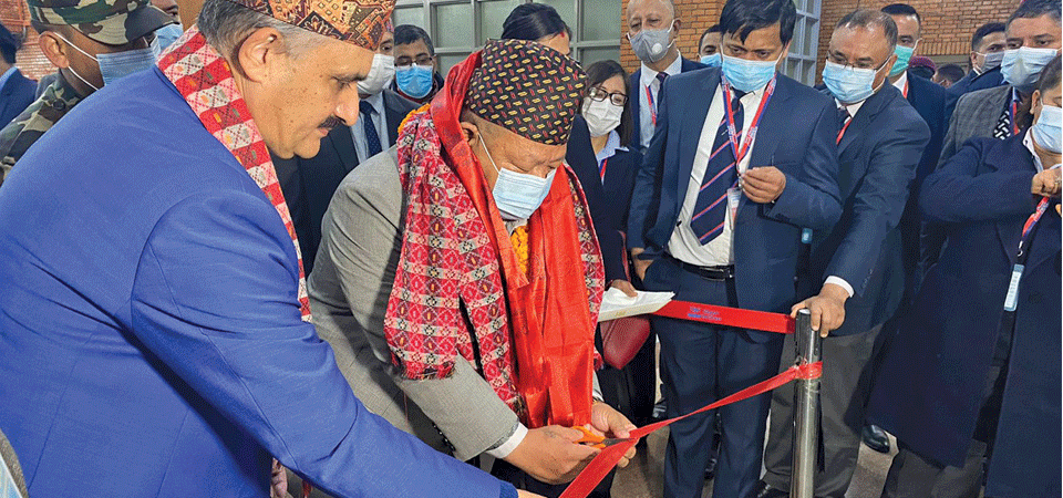 नेपाल एयरलाइन्सको दुबईमा नौ उडान