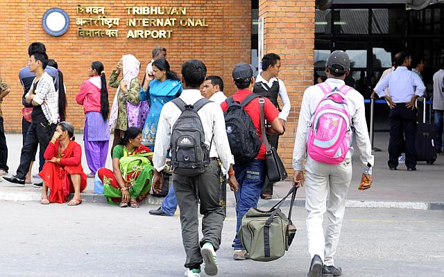 आज अन्तर्राष्ट्रिय आप्रवासी श्रमिक दिवसः वैदेशिक रोजगारीमा रहेका प्रायजसोको अवस्था दयनीय