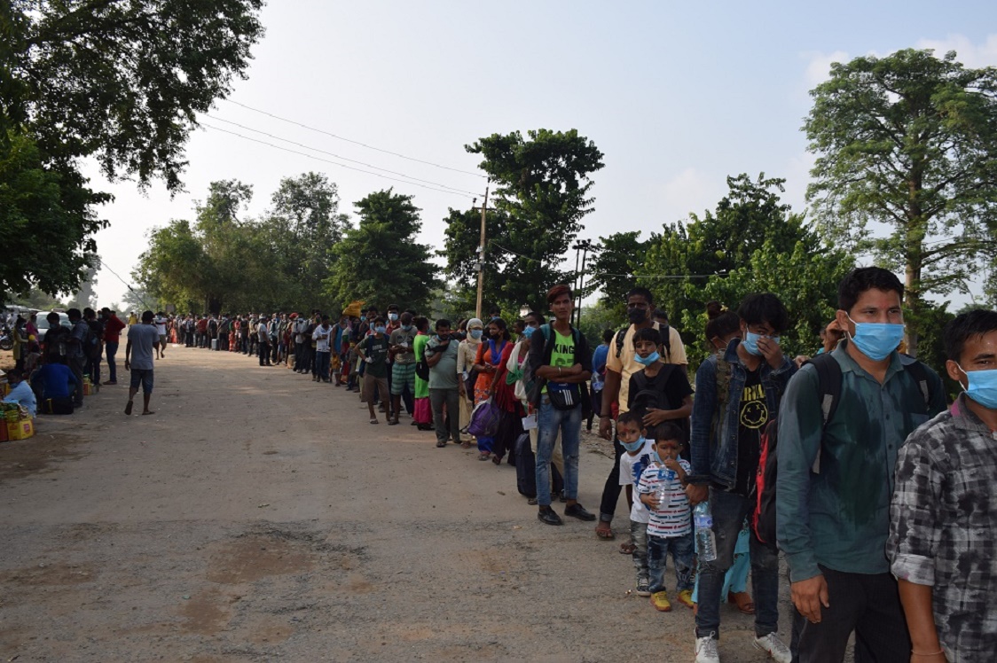 कोरोनाको नयाँ भेरियन्ट ‘ओमिक्रोन’को सङ्क्रमण रोक्न सीमा क्षेत्रमा सतर्कता