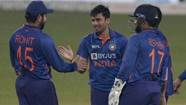 वेस्ट इन्डिजसँगको पहिलो टी–२० क्रिकेटमा भारत ६ विकेटले विजयी