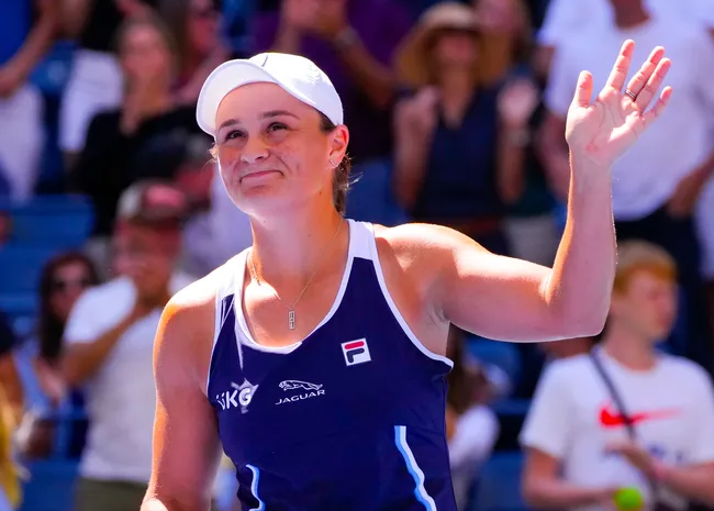 अष्ट्रेलियन टेनिस स्टार बार्टीले २५ वर्षको उमेरमै लिइन् सन्यास