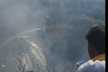 काठमाडौंबाट ६८ जना यात्रु लिई उडेको यती एयरलाइन्सको बिमान पोखरामाको सेती खोचमा दुरंघटनाग्रस्त
