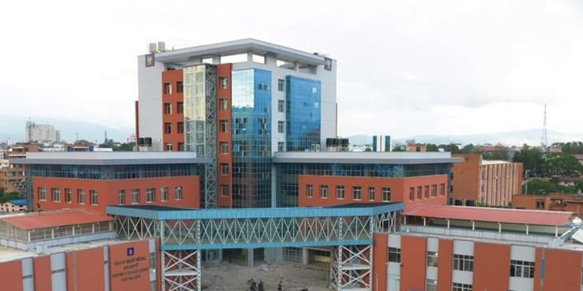 काठमाडौं प्रहरीले जनविश्वास बढायो,प्रहरी कुट्ने नेता पक्राउ