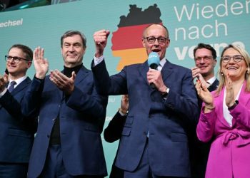 युरोपलाई अमेरिकाबाट अलग गर्न जर्मनीको जोड