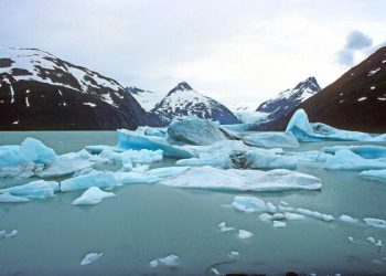 हिमनदीहरु मेटिदै ,पग्लिए ग्लेशियरहरु ,