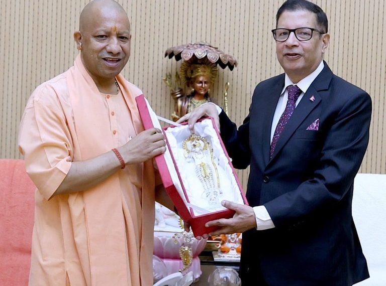 राजावादीको प्रदर्शनकैबीच राजदूत शर्माले भेटे योगी, किन ?