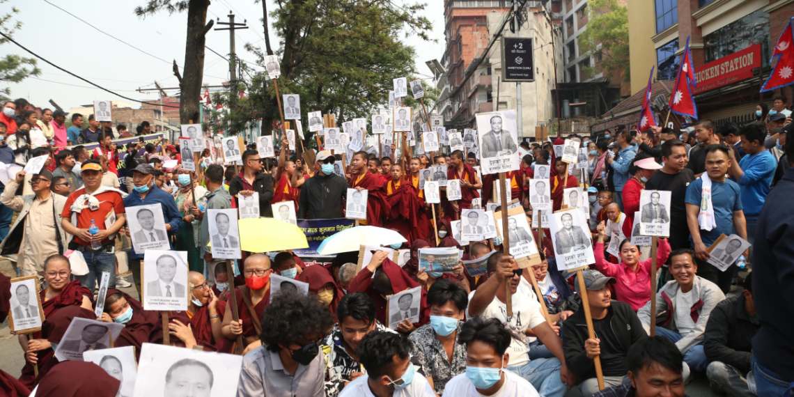 कुलमानका लागि सडकमा उत्रिए भिक्षुहरु