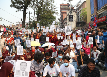 कुलमानका लागि सडकमा उत्रिए भिक्षुहरु