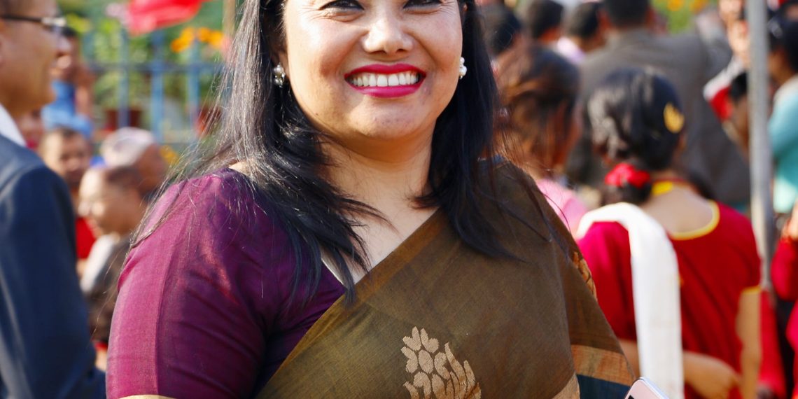 ज्वालाले झारे झाँक्रीको झाँको, शिक्षकलाई समर्थन