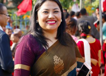 ज्वालाले झारे झाँक्रीको झाँको, शिक्षकलाई समर्थन