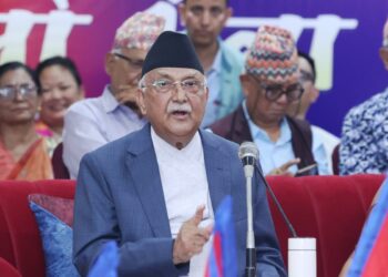 झापाबाट गर्जिए ओलीः ‘ओलीविनाको एमाले असम्भव’