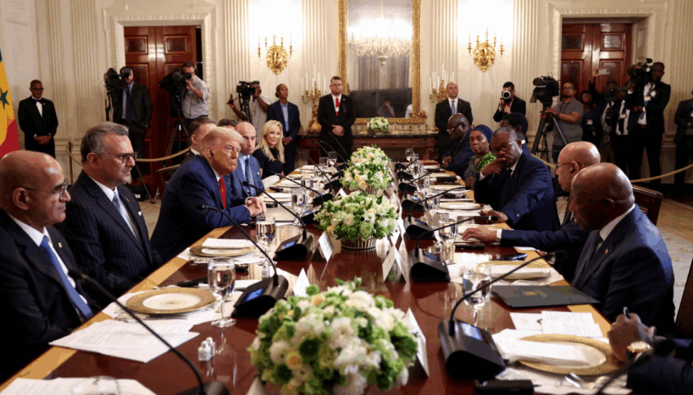 लाइबेरियाका राष्ट्रपतिको अंग्रेजी सुनेर ट्रम्प चकित