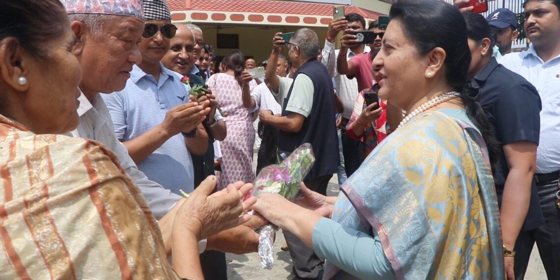 विद्या भण्डारीलाई नभेट्नु भन्ने एमालेको उर्दी कामलागेन