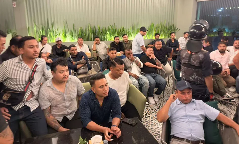 ४७ गुण्डा नाइके खोरमा, सिंघम बने एसएसपी विश्व अधिकारी