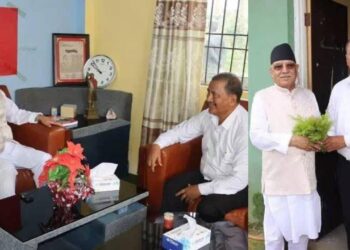 रन्थनिएर गएका प्रचण्डलाई विप्लवले खेत देखाएर पठाए