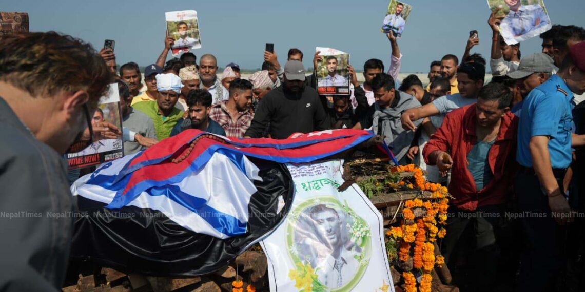 गाजामा अस्ताएका विपिनको महाकालीमा अ न्त्ये ष्टि, स शस्त्र प्र हरीको सलामी