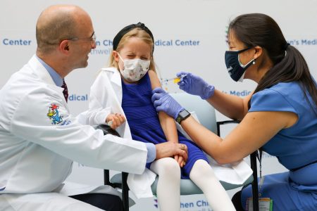 106970855-16360420962021-11-04t160337z_96040350_rc2snq9by6jn_rtrmadp_0_health-coronavirus-usa-vaccines