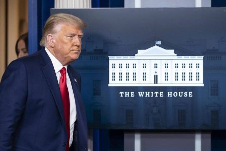 epa08839590 US President Donald J. Trump walks to the podium to deliver brief remarks on the stock market and the Dow reaching 30,000 for the first time in history, at the White House in Washington, DC, USA, 24 November 2020.  EPA-EFE/KEVIN DIETSCH / POOL