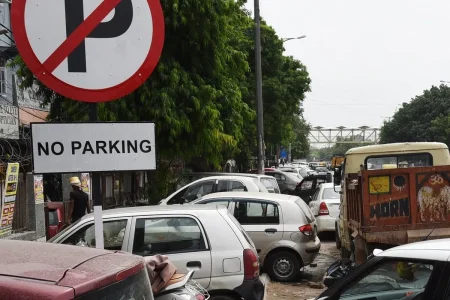 1569469524-No_Parking_zone (1)