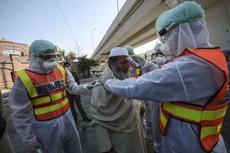 1586136742_pakistan-coronavirus-20200302_2_41133887_52685288