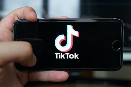 1606111687tiktok