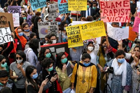201216132845-anti-rape-protest-pakistan-super-tease