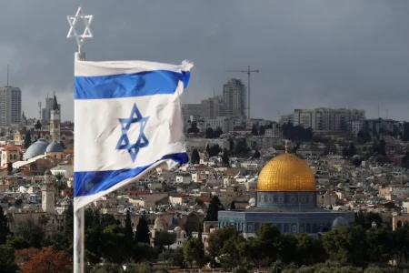 2017-12-07T014852Z_1_LYNXMPEDB6048_RTROPTP_4_USA-TRUMP-ISRAEL-e1512612595326