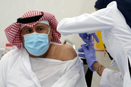 2020-12-17T082559Z_500048721_RC2WOK9KM71G_RTRMADP_3_HEALTH-CORONAVIRUS-SAUDI-VACCINE