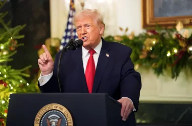 2025-12-18T022330Z_1231483362_RC2QIIA731CX_RTRMADP_3_USA-TRUMP-1766045018