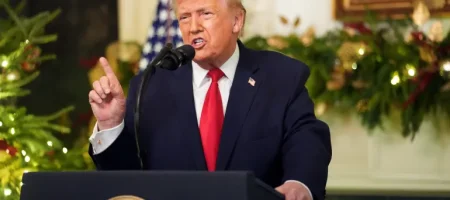 2025-12-18T022330Z_1231483362_RC2QIIA731CX_RTRMADP_3_USA-TRUMP-1766045018
