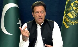25ps1mqg_pak-pm-imran-khan-ani-650_650x400_08_April_22