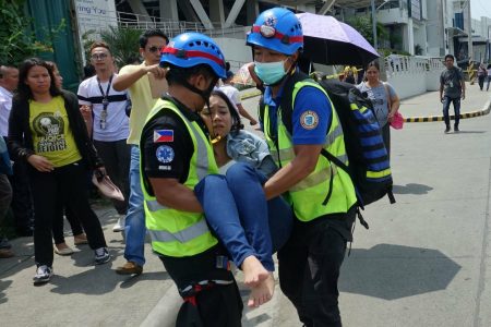 29philippines-quake