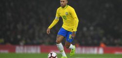 LONDON, ENGLAND - NOVEMBER 16: Neymar of Brazil in action during the International Friendly between Brazil and Uruguay at Emirates Stadium on November 16, 2018 in London, England. (Photo by Mike Hewitt/Getty Images)