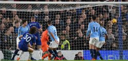 LONDON, ENGLAND - DECEMBER 08:  David Luiz of Chelsea scores his team's second goal during the Premier League match between Chelsea FC and Manchester City at Stamford Bridge on December 8, 2018 in London, United Kingdom.  (Photo by Shaun Botterill/Getty Images)