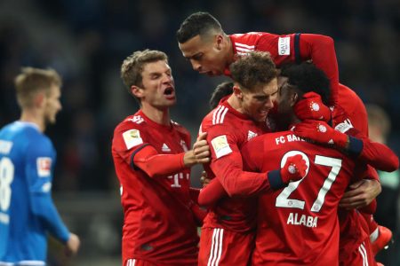 SINSHEIM, GERMANY - JANUARY 18:  Leon Goretzka of Bayern Munich celebrates scoring the 2nd goal with team mates during the Bundesliga match between TSG 1899 Hoffenheim and FC Bayern Muenchen at Wirsol Rhein-Neckar-Arena on January 18, 2019 in Sinsheim, Germany.  (Photo by Alex Grimm/Bongarts/Getty Images)