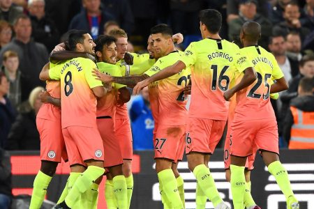 LONDON, ENGLAND - OCTOBER 19: David Silva of Manchester City celebrates with teammates after scoring his team's second goal during the Premier League match between Crystal Palace and Manchester City at Selhurst Park on October 19, 2019 in London, United Kingdom. (Photo by Alex Davidson/Getty Images)