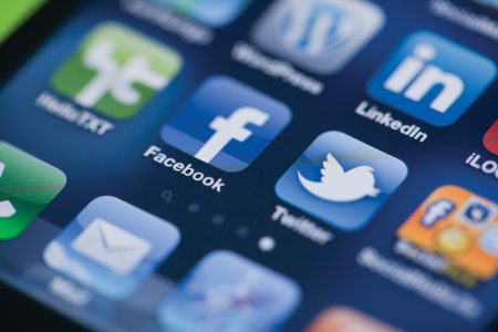 6f86ce57-facebook-twitter-linkedin-app-icons