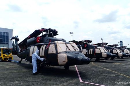 Black-Hawk-helicopters