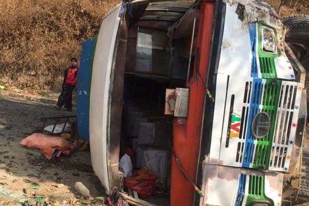 Bus-accidnet-at-11-kilo-sindhupalchok
