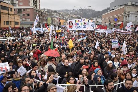 Chile-teachers-strike_20191019144829