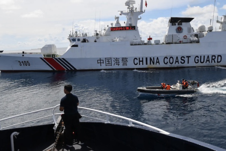 Chinese-Philippine-Coast-Guard-Ships-Collide-in-South-China-Sea