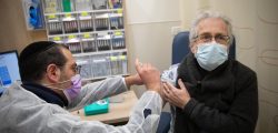 Israelis recieve a Covid-19 vaccine, at a vaccination center in Jerusalem, on December 30, 2020. Photo by Noam Revkin Fenton/Flash90 *** Local Caption ***  נגד נגיף
הקורונה
קורונה
חיסון

חיסונים