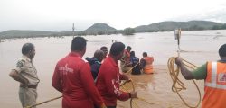 Flood-rescue-Kadapa-Andhra-Pradesh-India-November-2021-Kadapa-Police